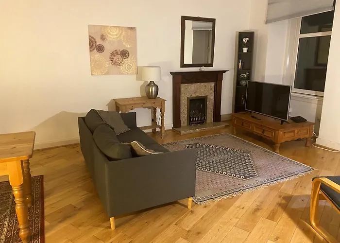 St Margaret'S Loch Apartment